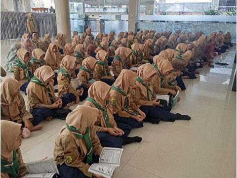 Perkuat Branding Religi dan Berkarakter, SMP Muhammadiyah 14