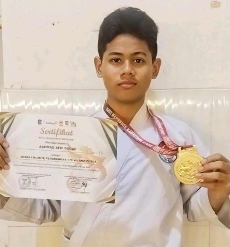 Achmad Afif Bagar Sabet Juara 1 Kejuaraan Karate Piala Walikota 2026